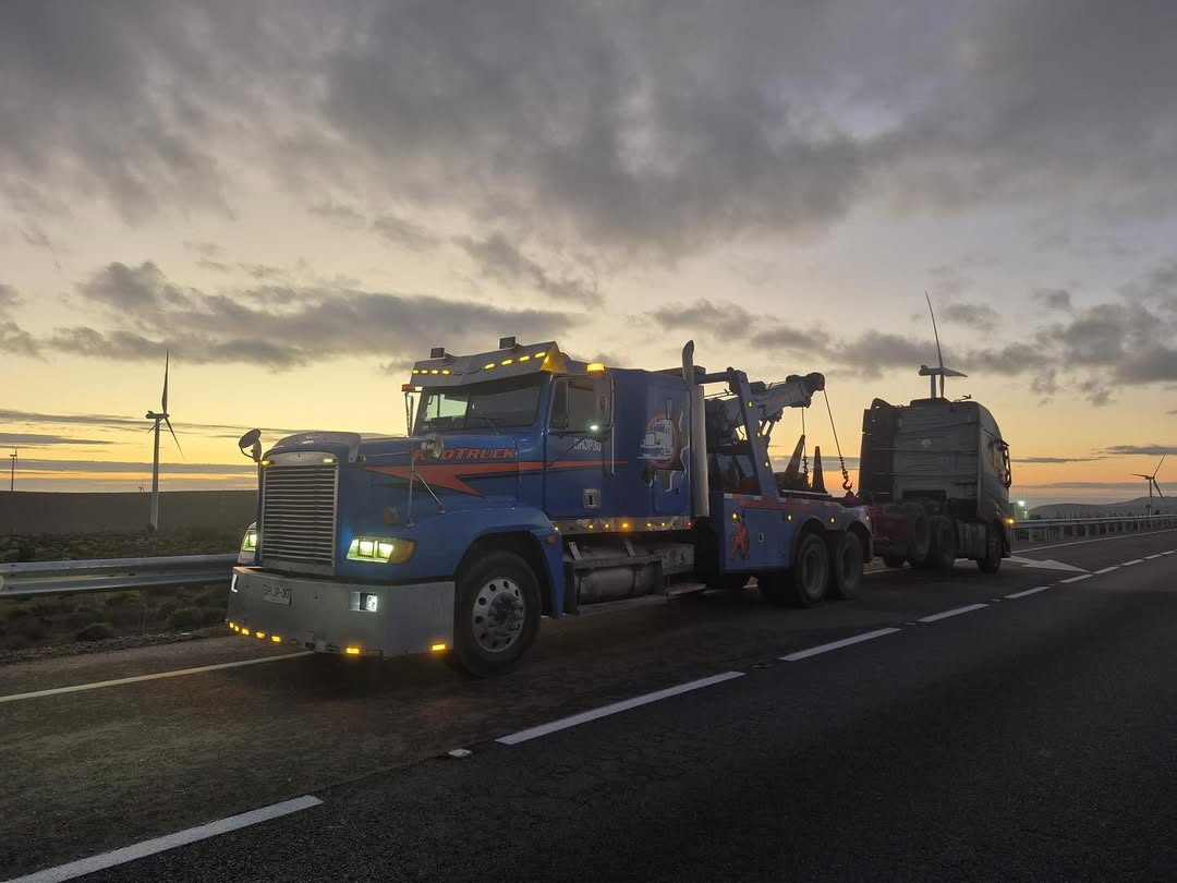 Equipo de trabajo y grúa